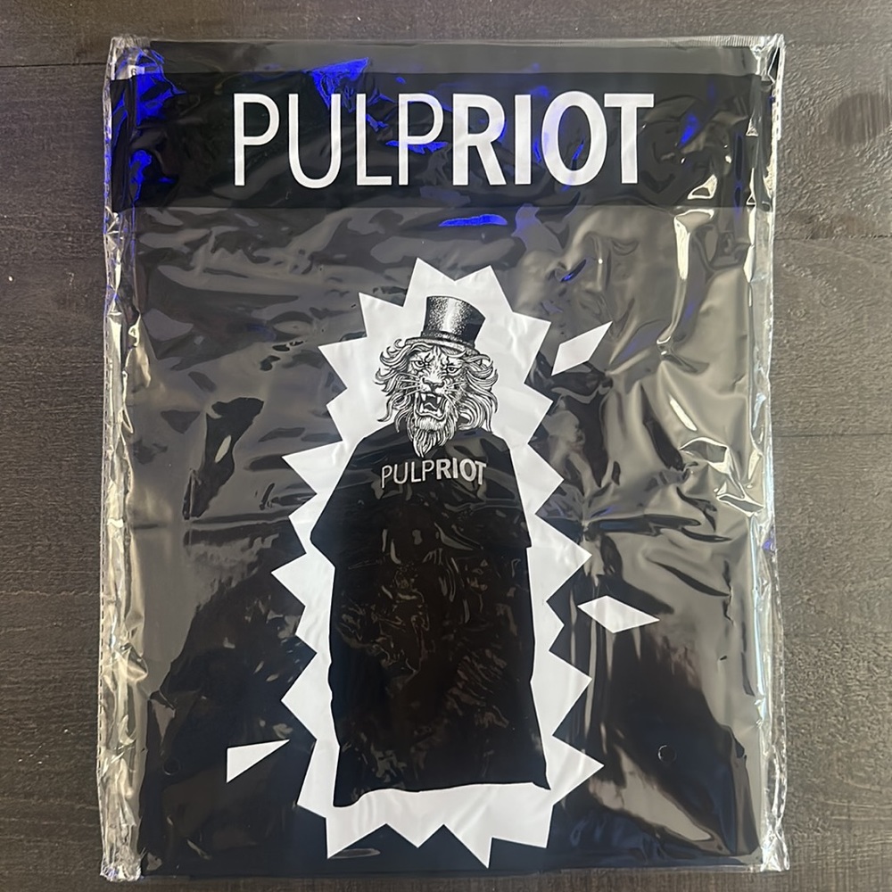 Pulp Riot Waterproof Cape - Picture 2 of 3